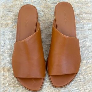 Vince Duvall Leather Almond Platform Slide Sandals - US 7.5